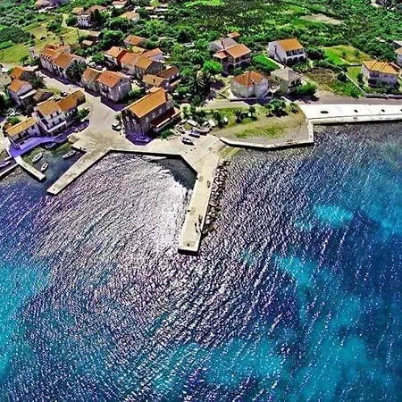 Domus Nostrae - Peljesac 2 *